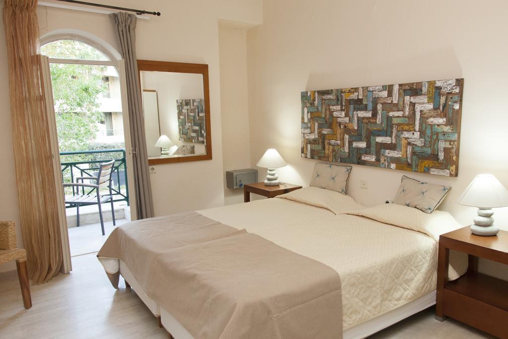 Troulakis Beach Hotel Agia Marina  Luaran gambar