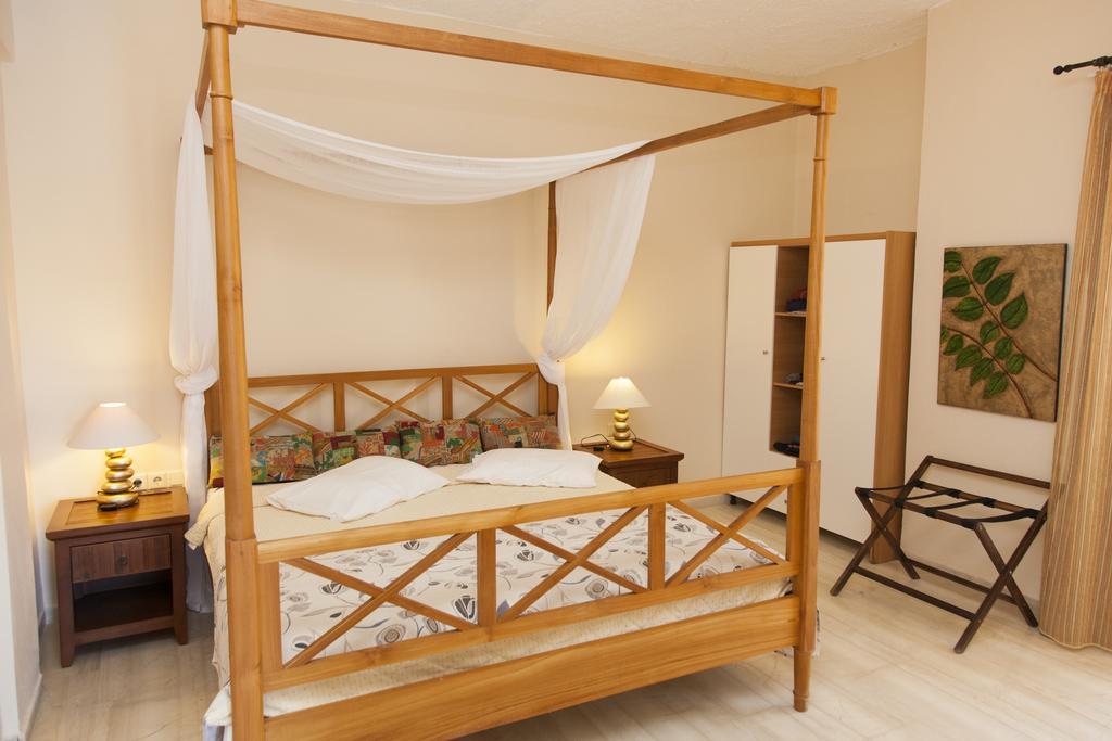 Troulakis Beach Hotel Agia Marina  Luaran gambar