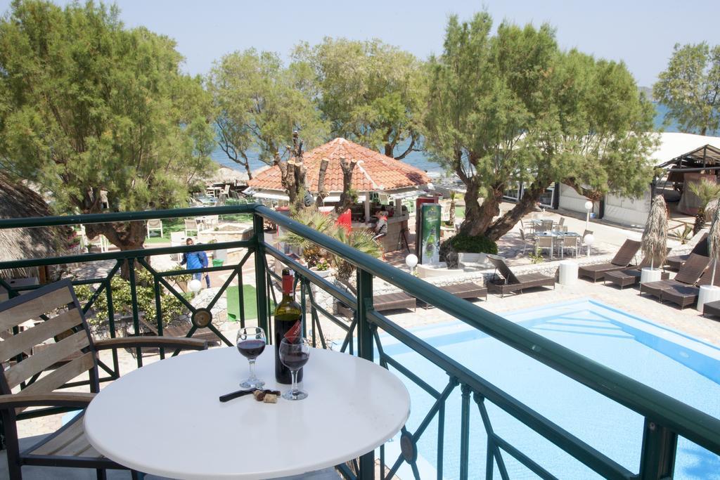 Troulakis Beach Hotel Agia Marina  Luaran gambar