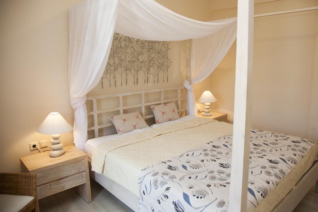 Troulakis Beach Hotel Agia Marina  Luaran gambar